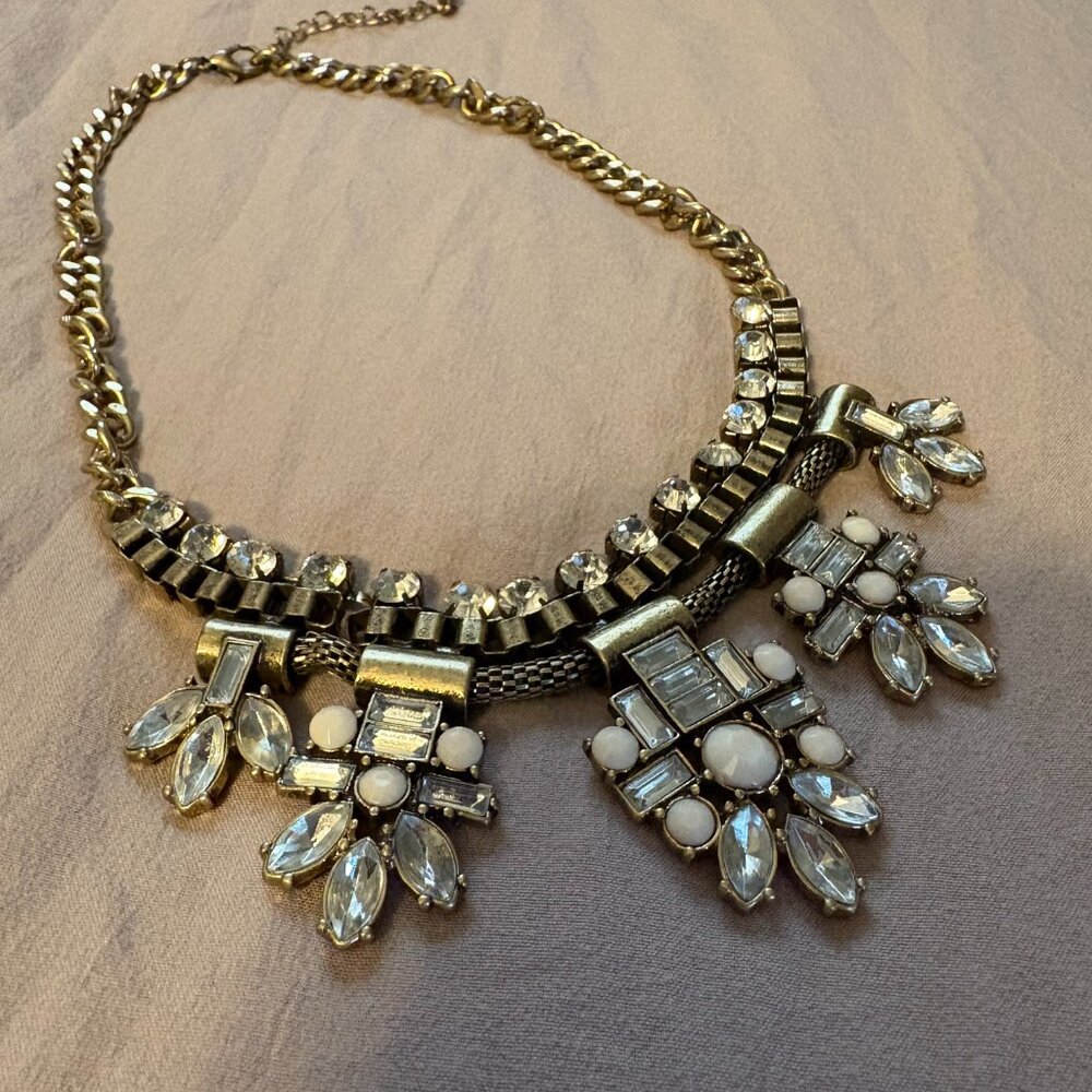 Chunky Statement Necklace - Picture 2 of 3